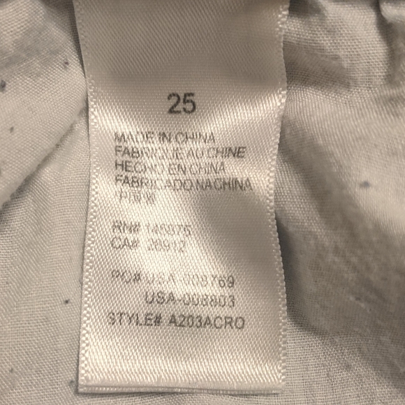 Amuse Society button fly distressed cuffed shorts size 25 - Picture 6 of 6